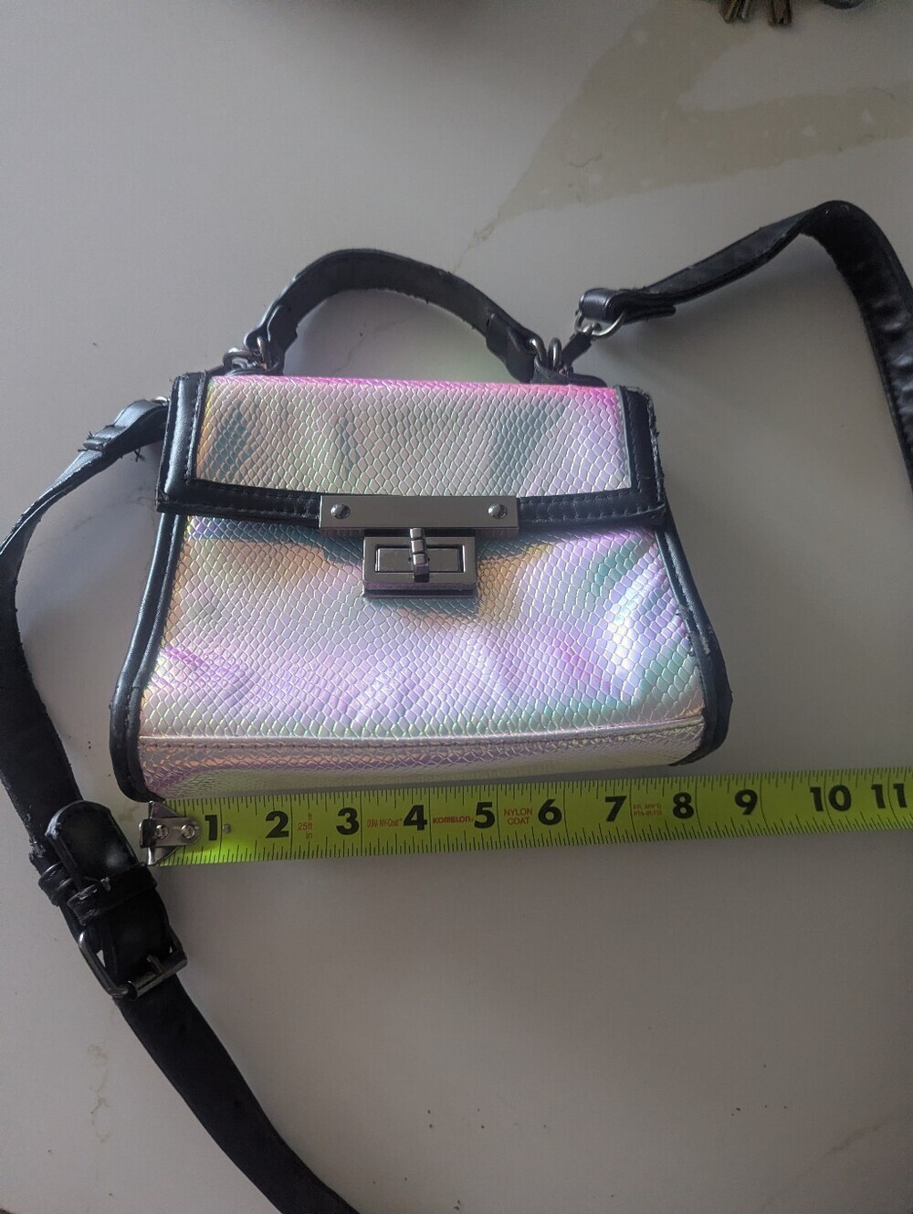 Nasty Gal x Nila Anthony Hologram At Me Bag - Picture 16 of 16
